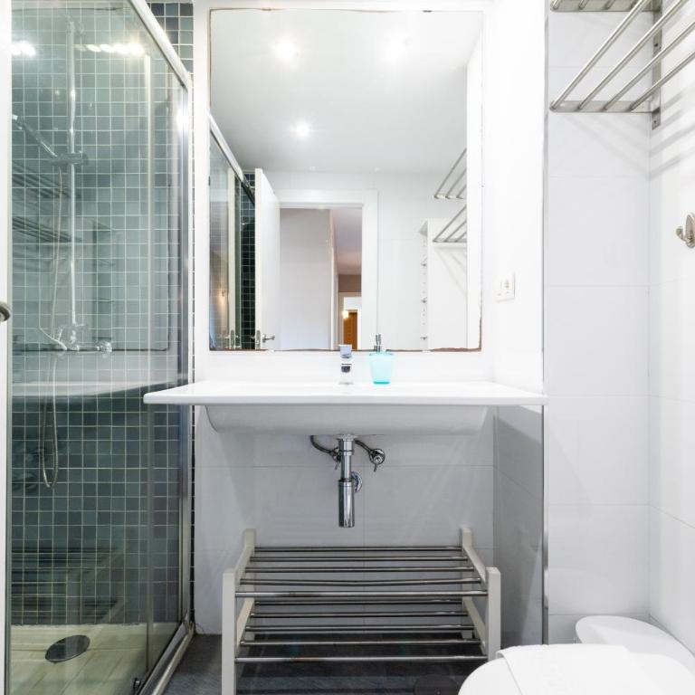 Alojamiento Granada con vistas - Three-Bedroom Apartment - 37