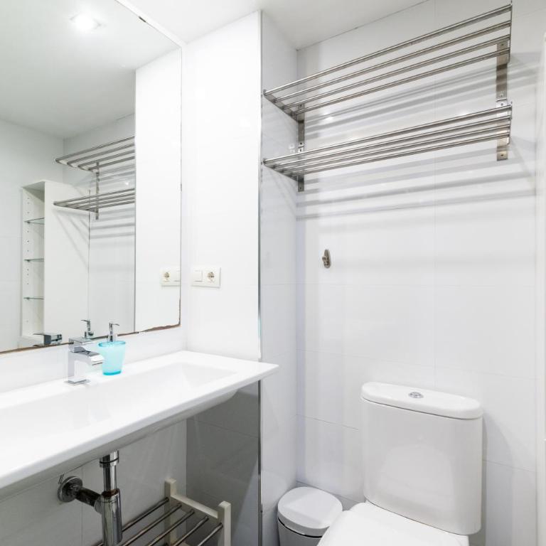 Alojamiento Granada con vistas - Three-Bedroom Apartment - 57
