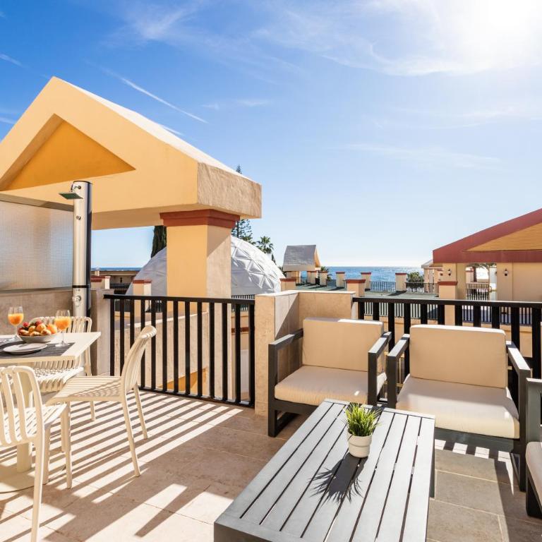 2 Estudios en La Romana Playa, uno con vista parcial mar y otro vista a la piscina - Studio with Sea View - 8