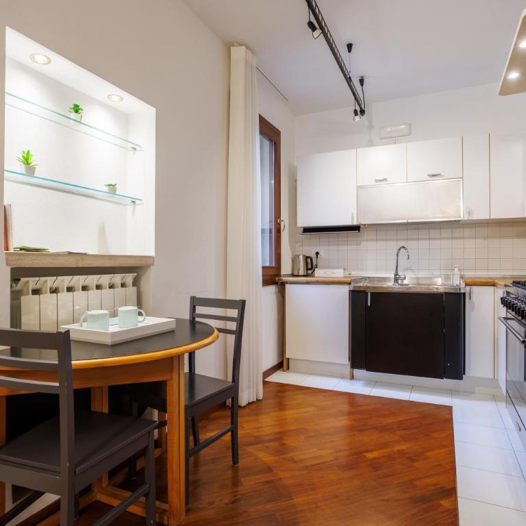 Casa Nostrana - Appartamento con 2 Camere da Letto - 9