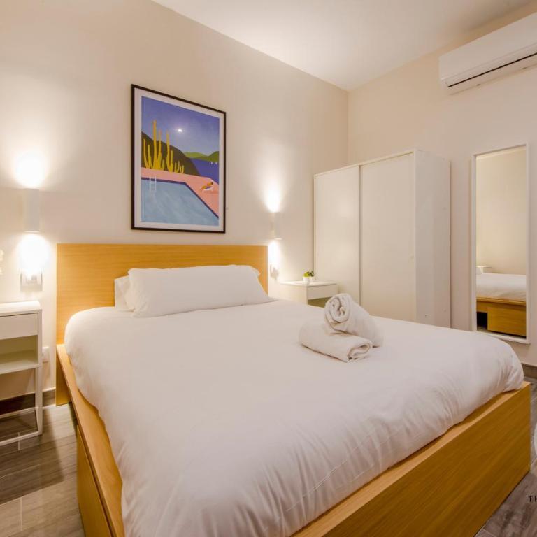 Vive la esencia Madrileña para 6 en Santa Ana 6 - Two-Bedroom Apartment - 28