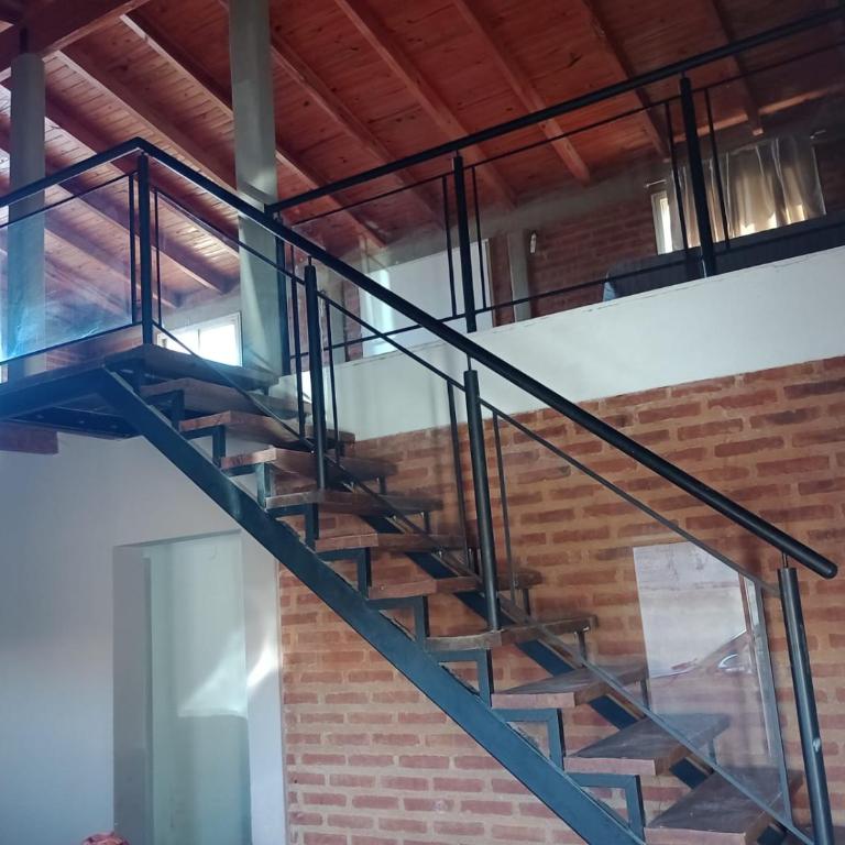 Casa y Departamento en Centenario - Casa de 3 dormitorios - 7