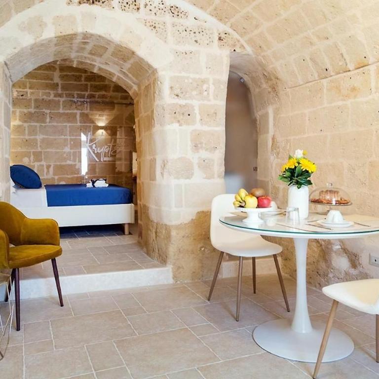 Krypte Comfort Room - One-Bedroom Apartment - 20