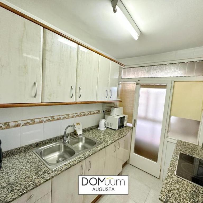 DOMuum Holidays - AUGUSTA Family Home - Three-Bedroom Apartment - 12