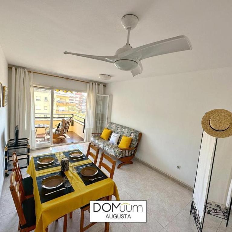 DOMuum Holidays - AUGUSTA Family Home - Three-Bedroom Apartment - 2