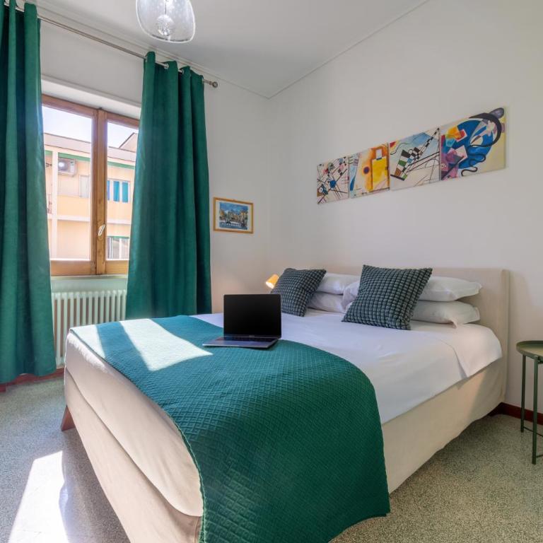 Marziale Luxury Apartment - Three-Bedroom Apartment - 16