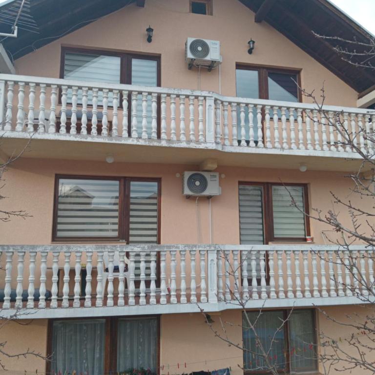 Guesthouse Behar - Apartman sa Balkonom - 1