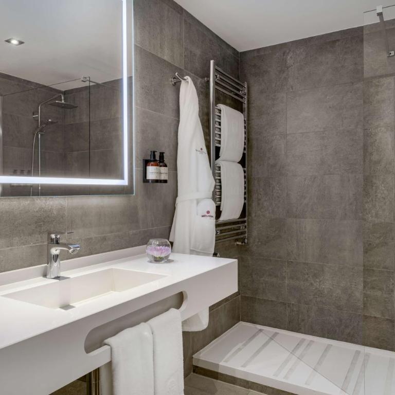 NH Collection Madrid Colón - Superior Double or Twin Room - 2