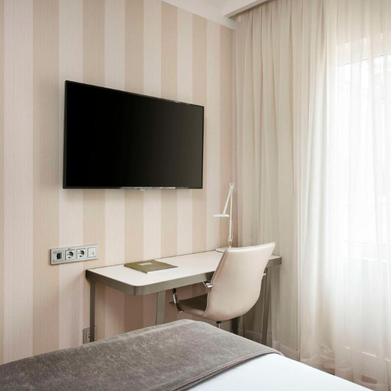 NH Collection Madrid Colón - Superior Single Room - 2