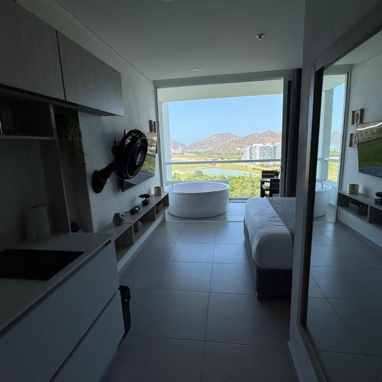 Suite con Lujoso Jacuzzi, Piso 14 y vista al mar - One-Bedroom Apartment - 16