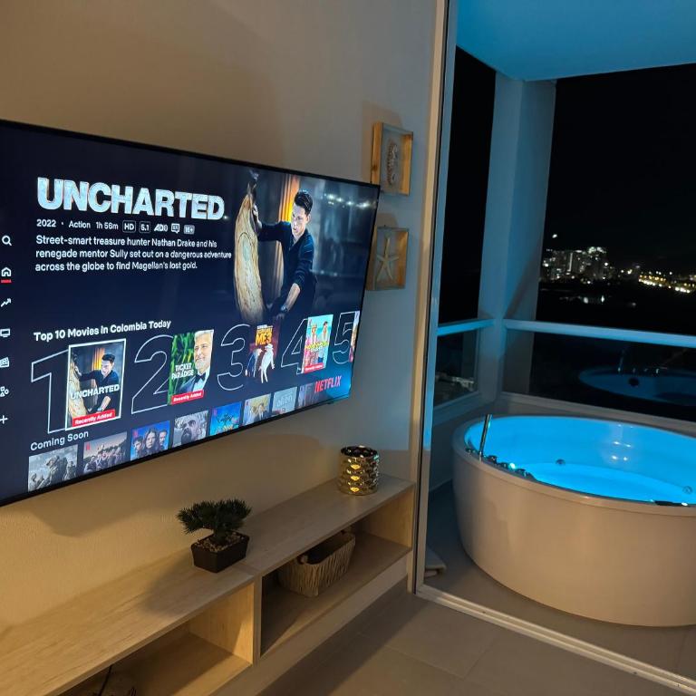 Suite con Lujoso Jacuzzi, Piso 14 y vista al mar - Apartamento de 1 dormitorio - 65