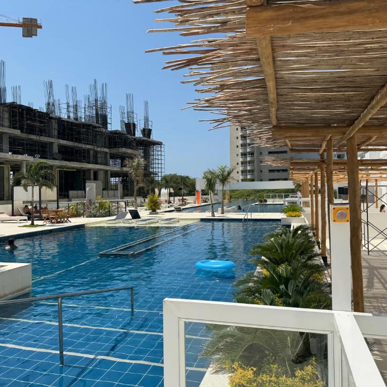 Suite con Lujoso Jacuzzi, Piso 14 y vista al mar - Apartamento de 1 dormitorio - 70