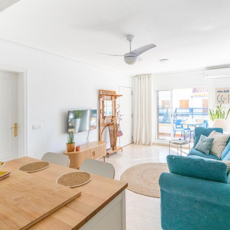 Apartamento ROSA del MAR Playas de Vera Ático en Primera Línea de Playa Piscina al Aire Libre Aparcamiento Gratuito WiFi Muy Rápido Acogedor con Calefacción - Appartement 2 Chambres - 35