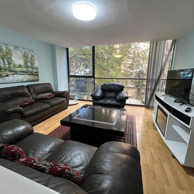 Near the best spots in Polanco - Three-Bedroom Apartment - 25