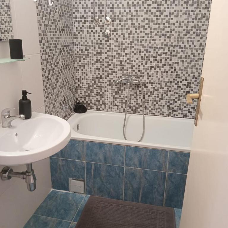 Arena Usce Confluence - Two-Bedroom Apartment - 20