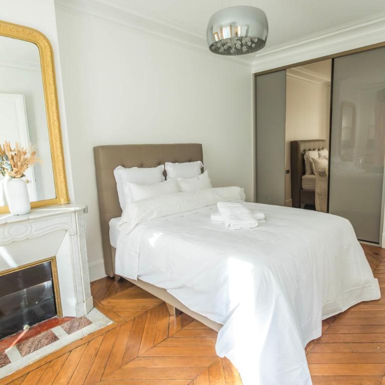 Luxury Royal Suite, 118 square meters, notre dame, 3 bedrooms - Appartement 3 Chambres Premium avec Balcon - 10