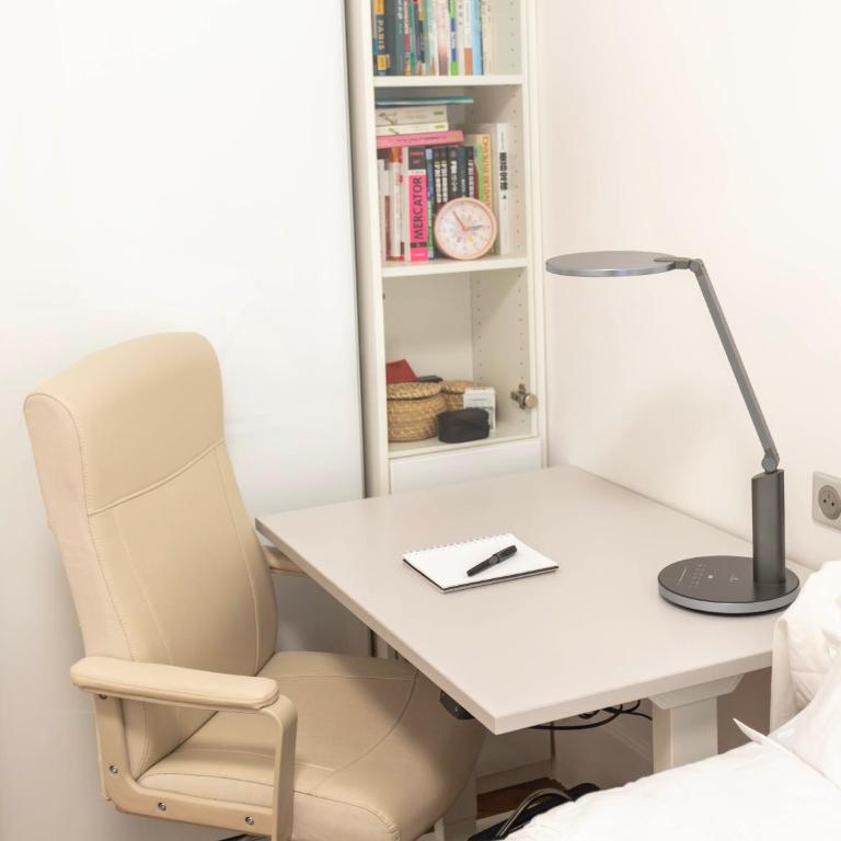 Luxury Royal Suite, 118 square meters, notre dame, 3 bedrooms - Appartement 3 Chambres Premium avec Balcon - 17