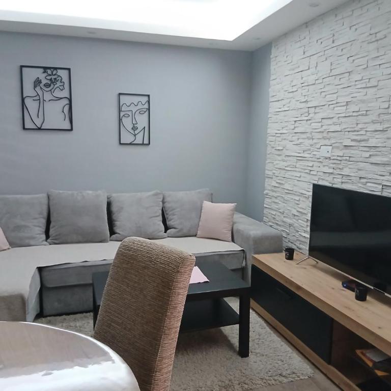 SUNSHINE Apartment - Two-Bedroom Apartment - 6