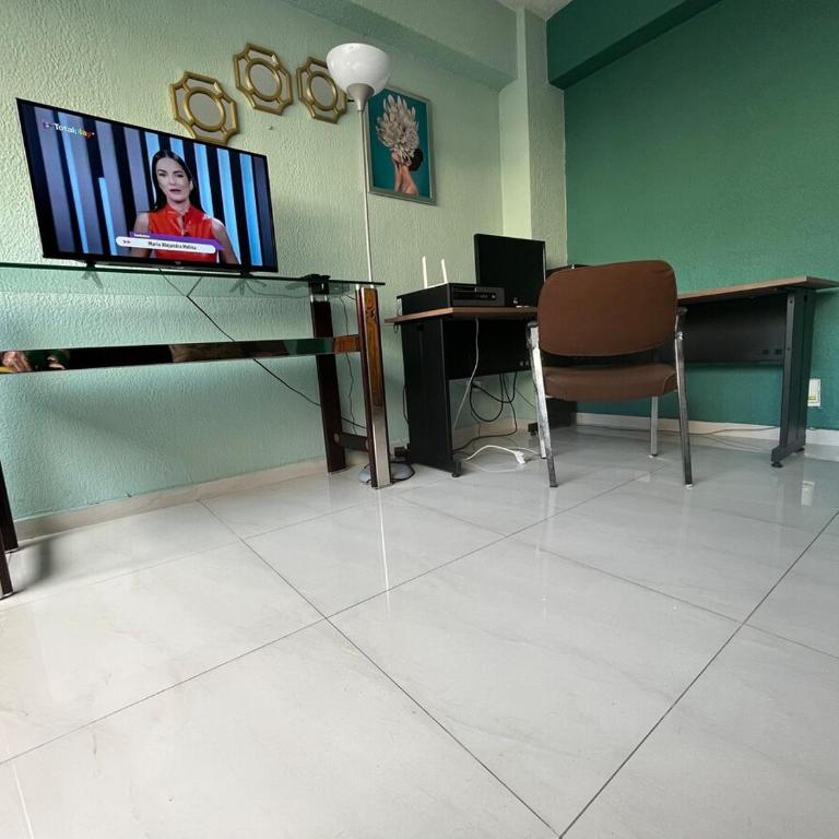 Espacioso con oficina y internet de alta velocidad - Apartamento de 1 dormitorio - 2