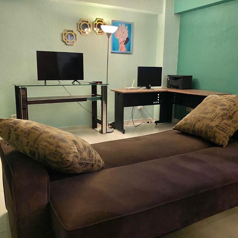 Espacioso con oficina y internet de alta velocidad - Apartamento de 1 dormitorio - 14