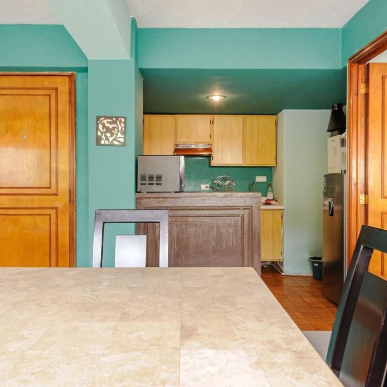 Espacioso con oficina y internet de alta velocidad - Apartamento de 1 dormitorio - 32