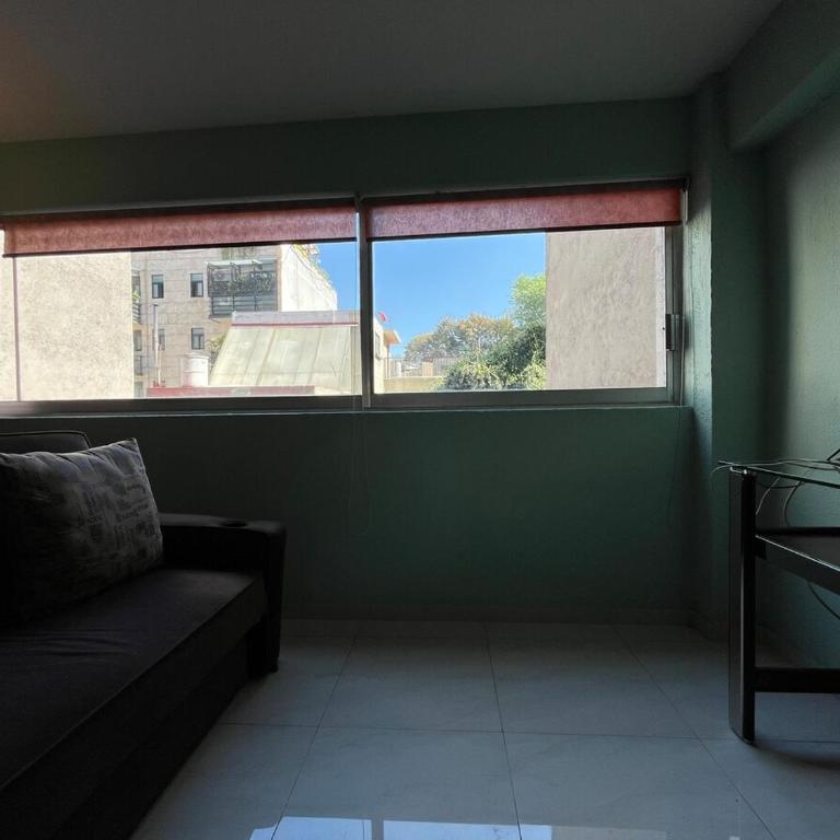 Espacioso con oficina y internet de alta velocidad - Apartamento de 1 dormitorio - 52