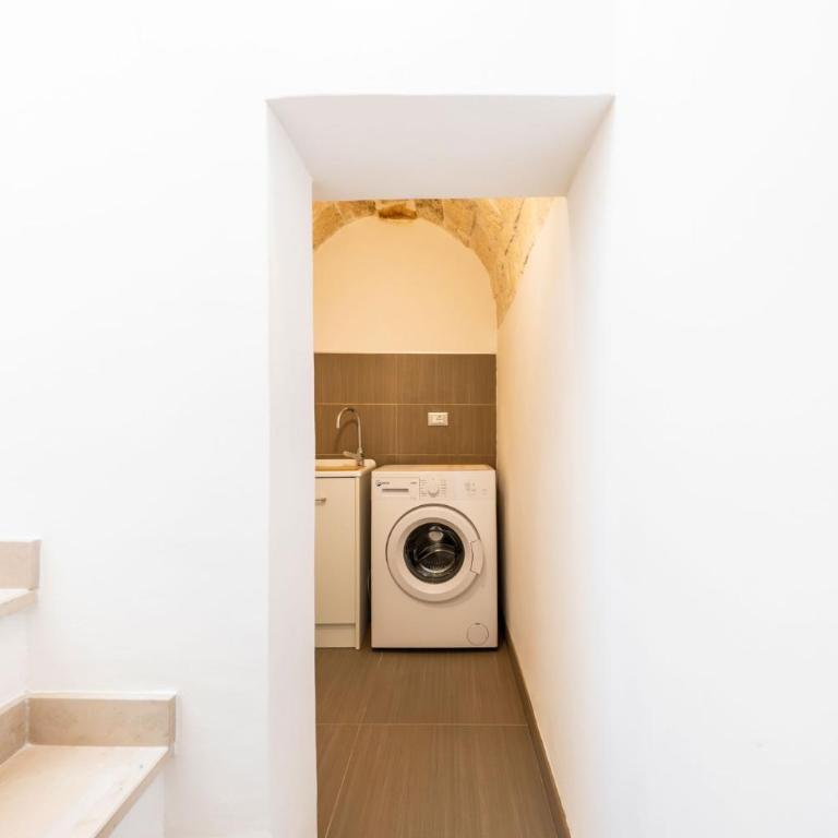 Leopardi 14 - Casa ottocentesca con terrazza - Appartamento con 1 Camera da Letto e Terrazza - 26