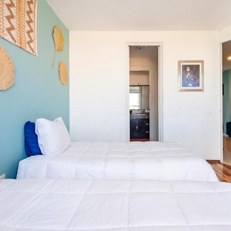 Spacious apartment located very close to WTC - Three-Bedroom Apartment - 28