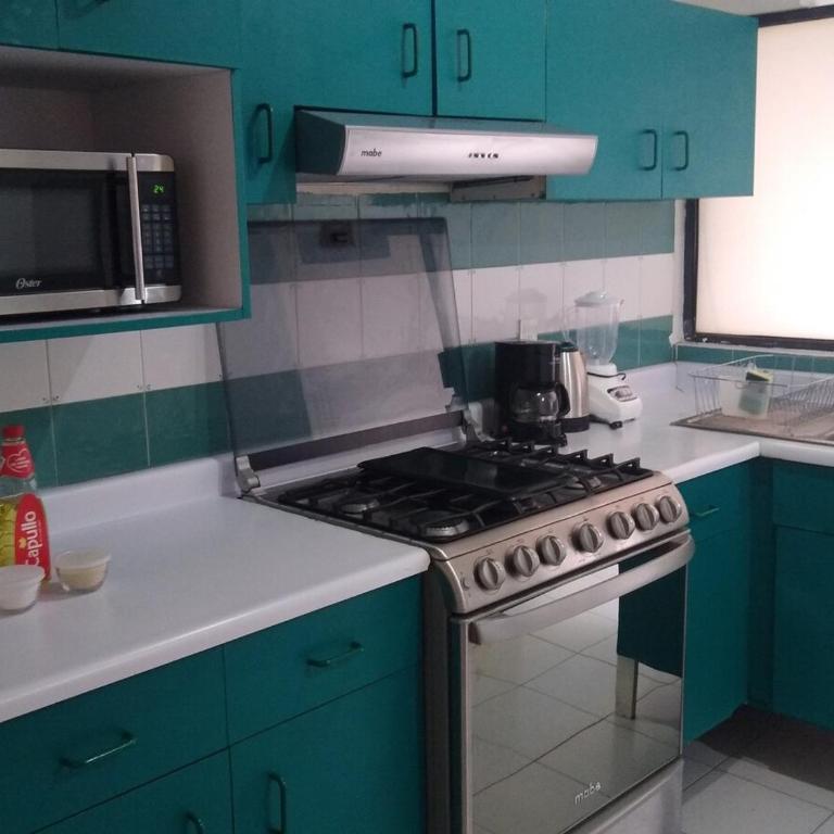 Spacious apartment located very close to WTC - Three-Bedroom Apartment - 39