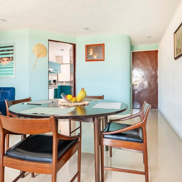 Spacious apartment located very close to WTC - Three-Bedroom Apartment - 43