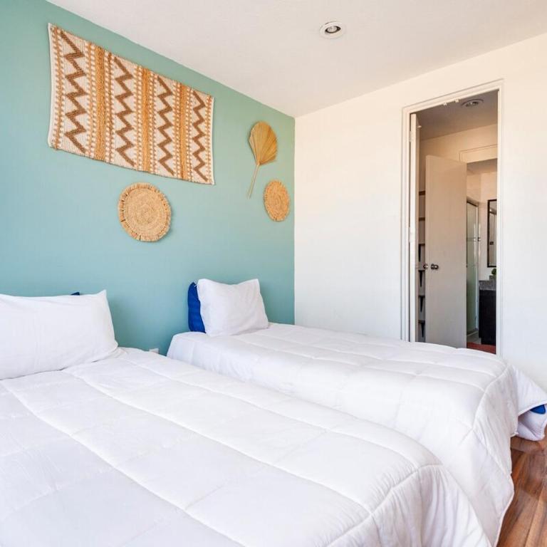 Spacious apartment located very close to WTC - Three-Bedroom Apartment - 45