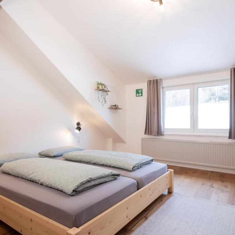 Schöne FeWo im Allgäu für bis zu 10 Pers. - Apartment Suite mit 3 Schlafzimmern - 14