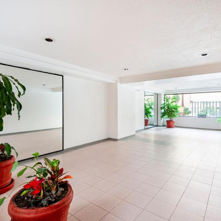 Spacious apartment located very close to WTC - Three-Bedroom Apartment - 52