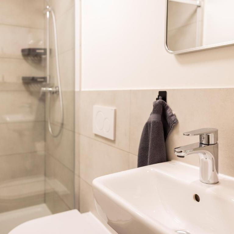 Schöne FeWo im Allgäu für bis zu 10 Pers. - Apartment Suite mit 3 Schlafzimmern - 12