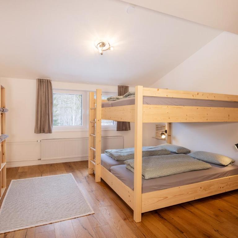 Schöne FeWo im Allgäu für bis zu 10 Pers. - Apartment Suite mit 3 Schlafzimmern - 17