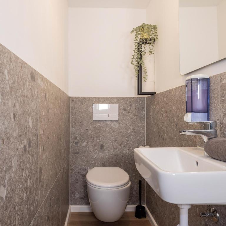Idyllische Gruppenunterkunft für bis zu 20 Personen - Zum Hüttenklaus - Deluxe Apartment mit 4 Schlafzimmern - 19