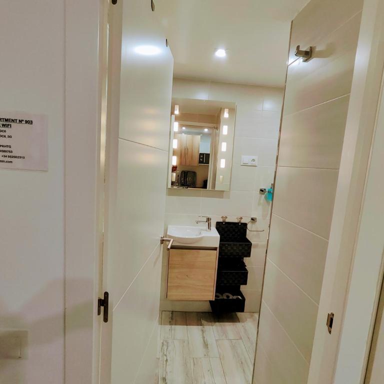 Minerva with views of the sea and Benalmadena - Estudio con cama extragrande y sofá cama - 22