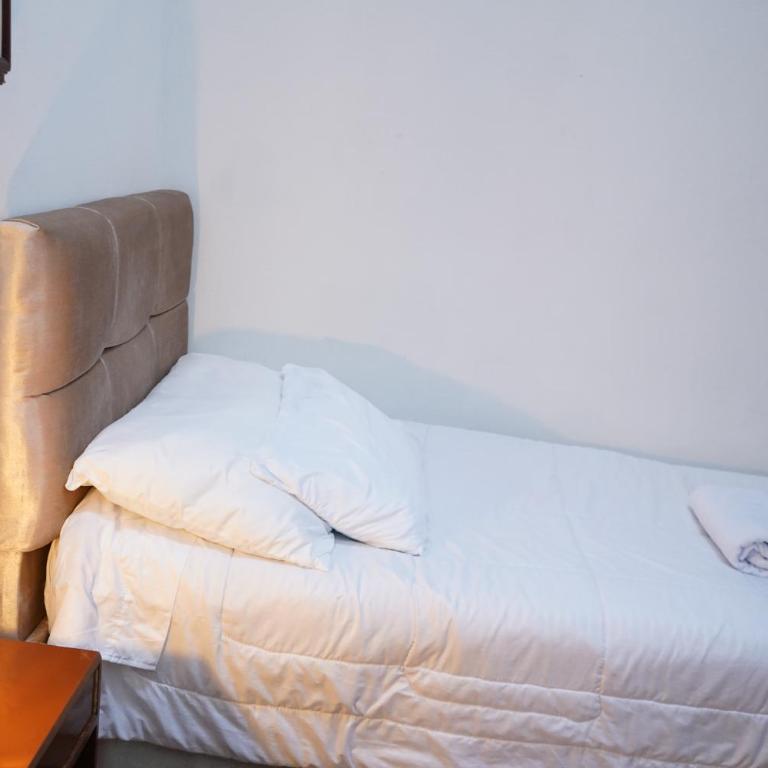 CASA DE LOURDES - LA CANDELARIA - Single Room with Shared Bathroom - 11