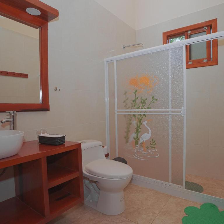 Hostería Mindo Mágico - Suite Deluxe con bañera de hidromasaje - 9