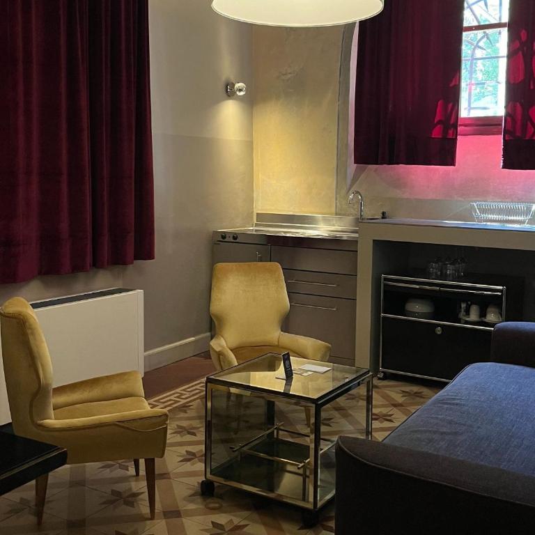 Numa Florence Palazzo San Niccolò - Large Studio with Kitchen and Sofa Bed - 4