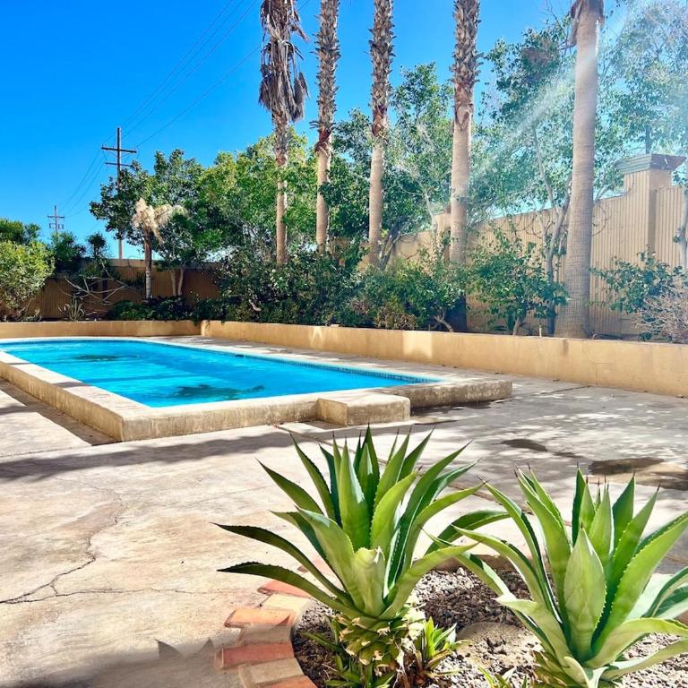 Beach Condo 7-- Sleeps 8, Pool, WiFi, AC, Security - Apartamento de 2 dormitorios - 8