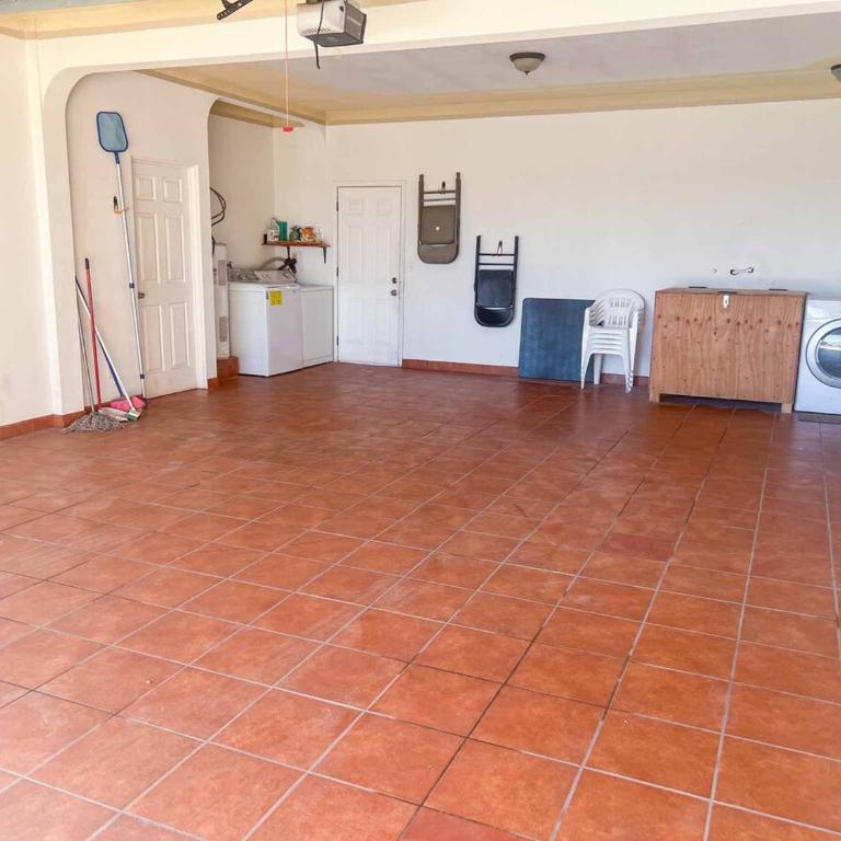 CASA DEL MAR-- Sleeps 16, Pool, AC, Wi-Fi, Near Malecón - Casa Vacacional de 3 dormitorios - 5