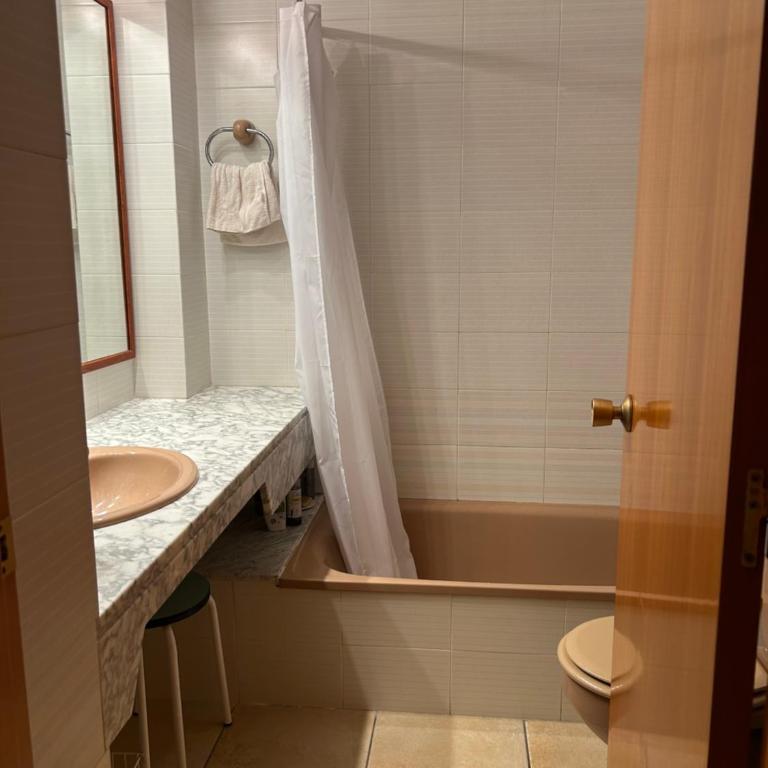Beach Front 2 Bedrooms Apartment - Two-Bedroom Apartment - 10