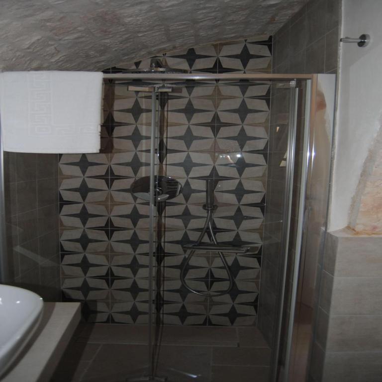 Trullo in Puglia with Private Pool and Charm - Casa Vacanze con 3 Camere da Letto - 28