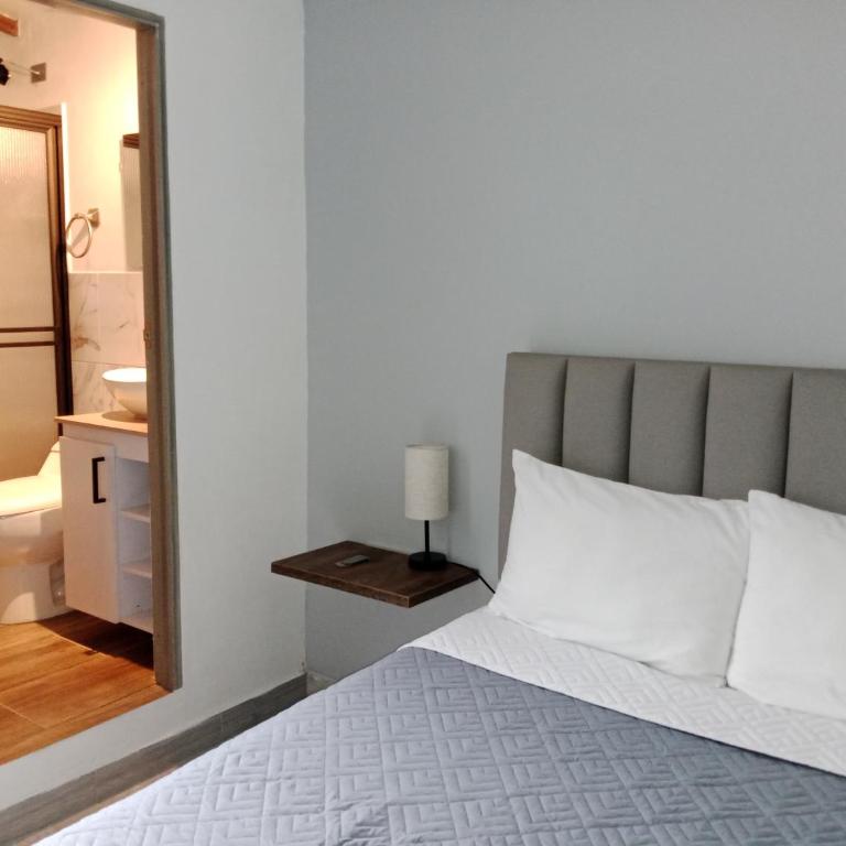 Envigado tradicion y modernidad - Vacation Home - 24