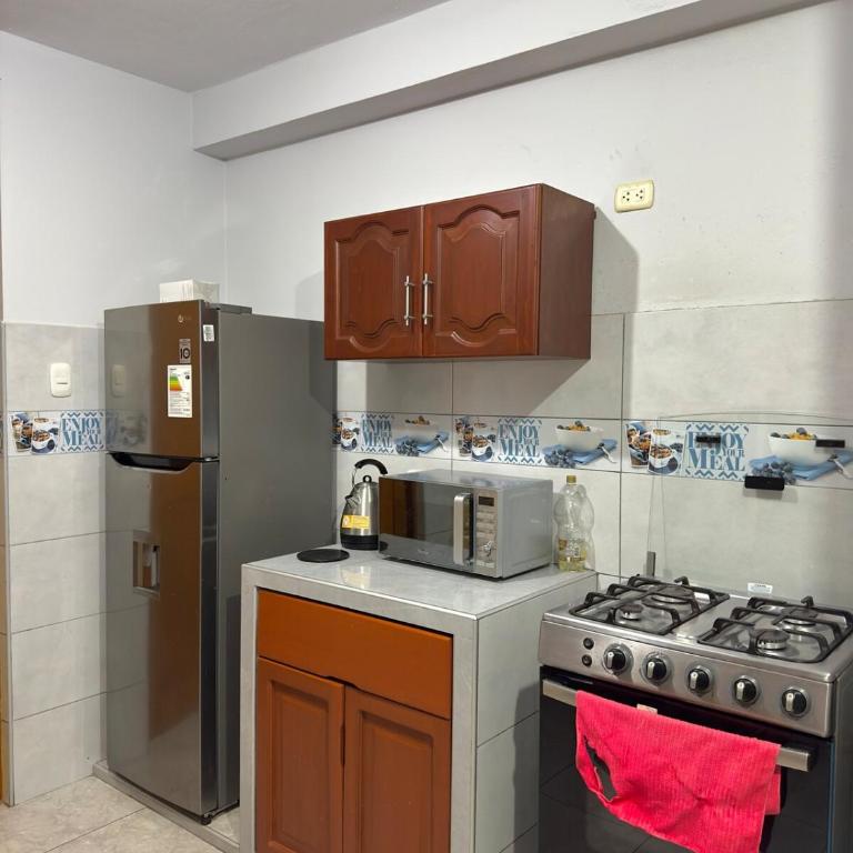 Moderno departamento a pocas cuadras de plaza de armas - Three-Bedroom Apartment - 2