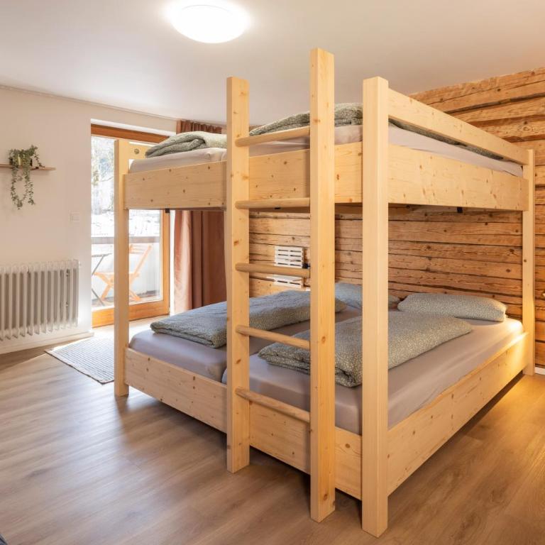Idyllische Gruppenunterkunft für bis zu 20 Personen - Zum Hüttenklaus - Deluxe Apartment mit 4 Schlafzimmern - 41