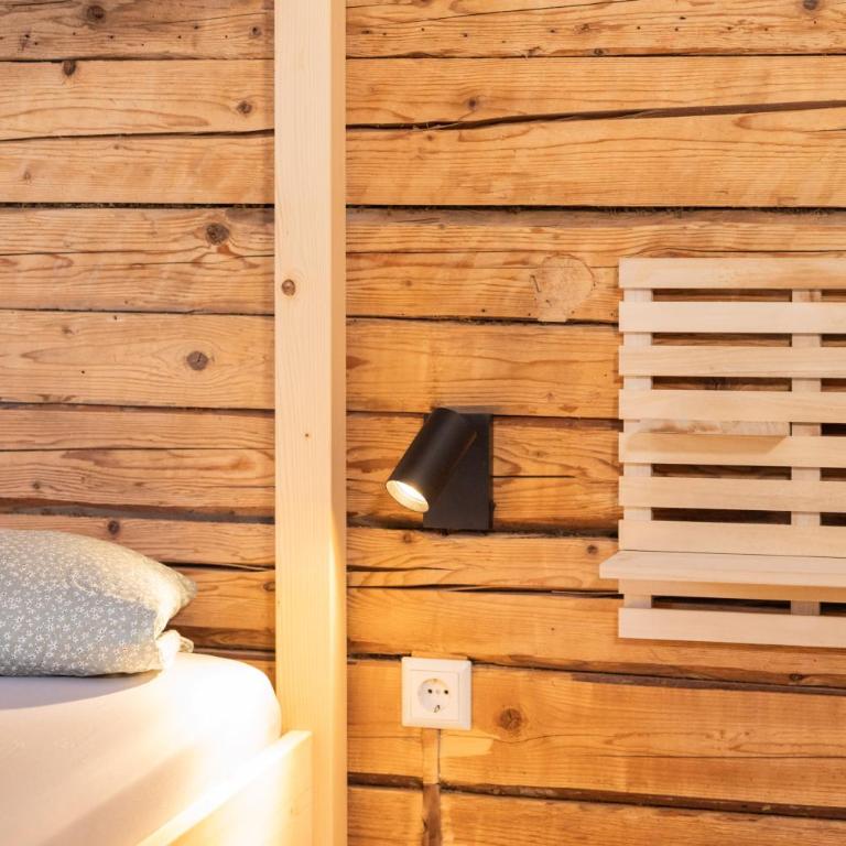 Idyllische Gruppenunterkunft für bis zu 20 Personen - Zum Hüttenklaus - Deluxe Apartment mit 4 Schlafzimmern - 42