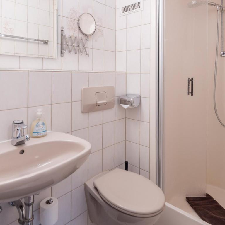 Schöne FeWo für 6-8 Personen bei Zum Hüttenklaus - Apartment mit 3 Schlafzimmern - 13
