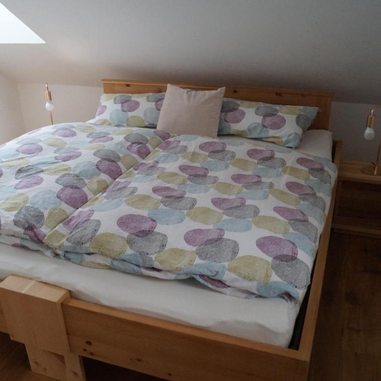 Ferienwohnung unterm Dach mit Alpenblick - Apartment mit 1 Schlafzimmer - 18